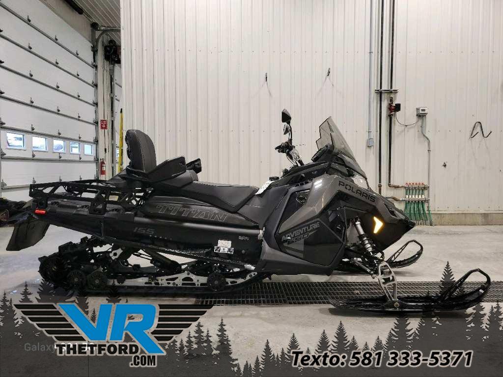 Snowmobile Polaris  2025 à vendre