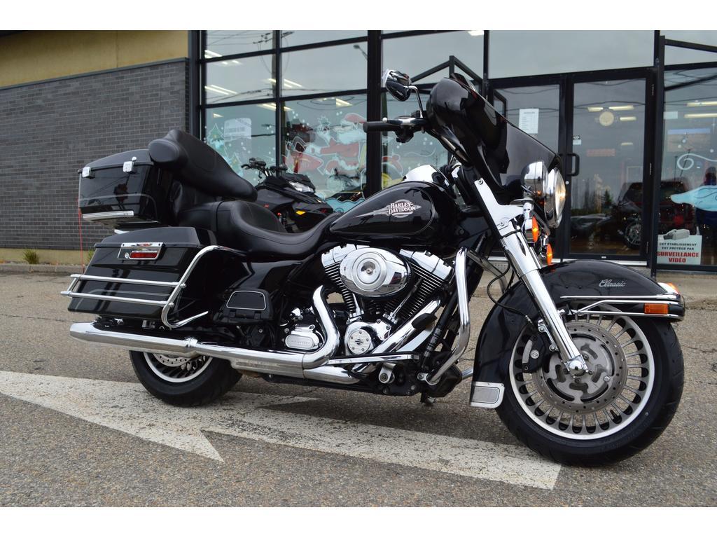 Moto tourisme Harley-Davidson  2013 à vendre