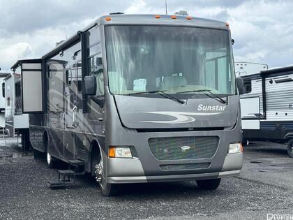 VR Classe A Winnebago 2013 à vendre