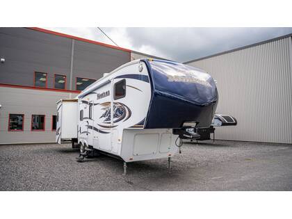 Caravane à sellette Keystone RV Montana 2010 à vendre