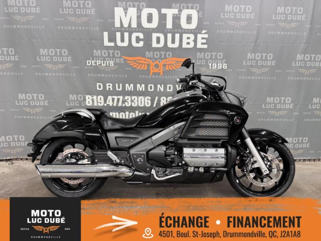 Moto tourisme Honda 2014 à vendre