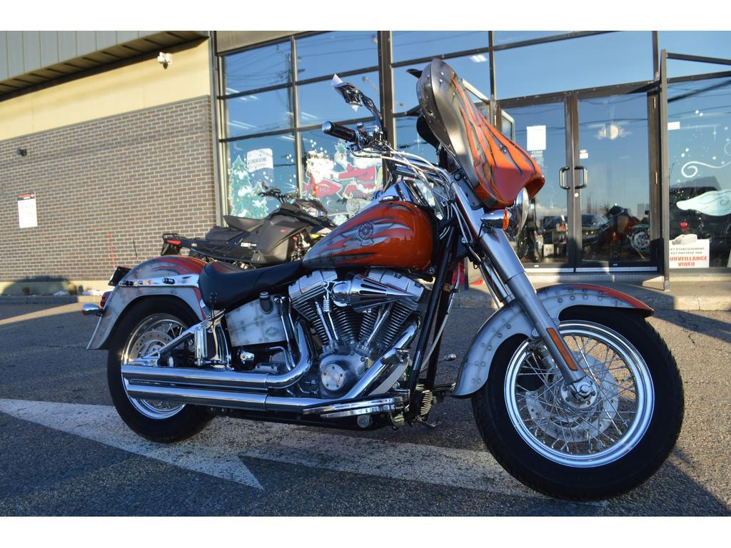 Moto tourisme Harley-Davidson 2006 à vendre