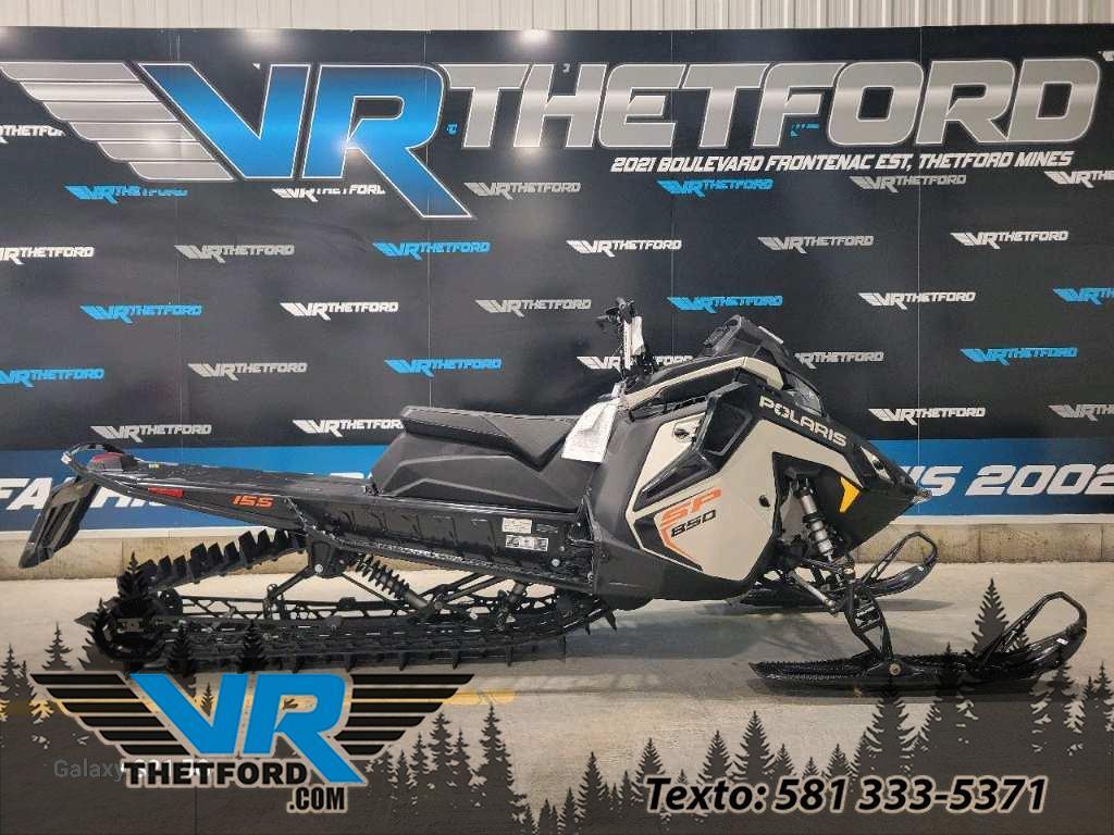 Snowmobile Polaris  2025 à vendre