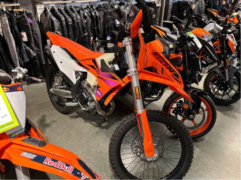 Moto double usage KTM  2024 à vendre