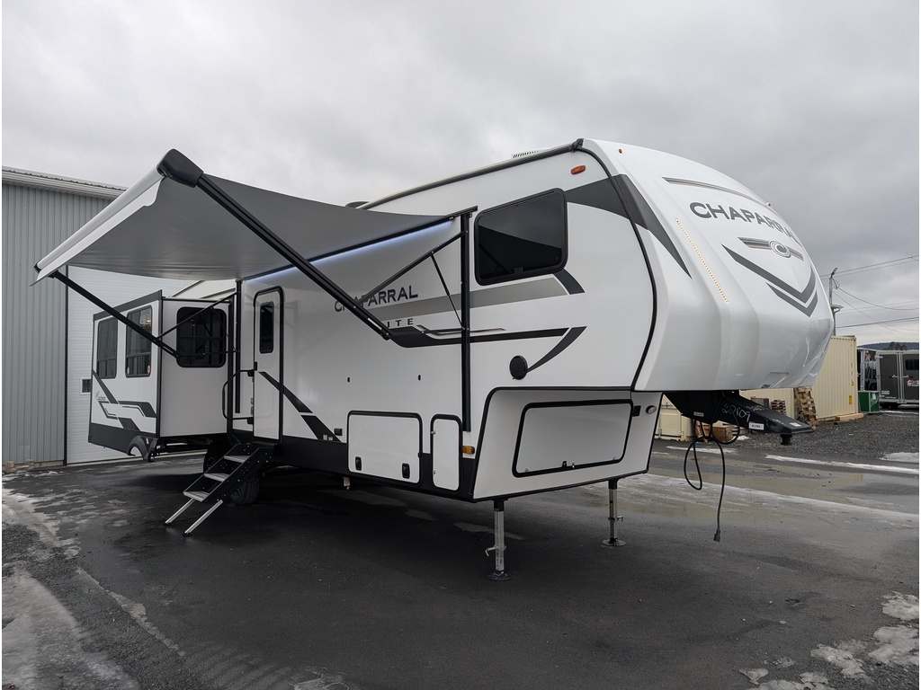 Caravane à sellette Chaparral 30BHS 2025 à vendre