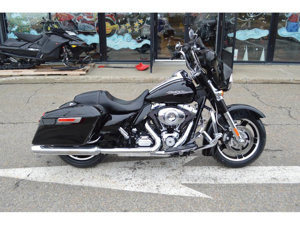 Moto tourisme Harley-Davidson  2012 à vendre