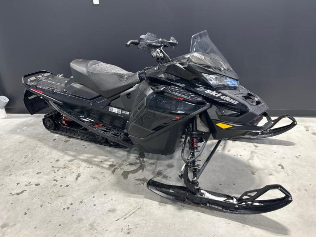 Motoneige Ski-Doo  2022 à vendre