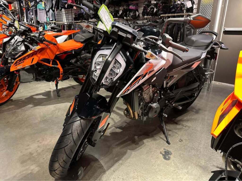 Moto routière/cruiser KTM 2024 à vendre