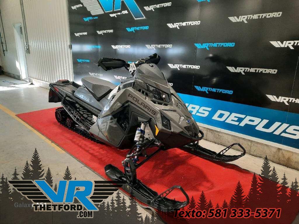 Snowmobile Polaris  2025 à vendre