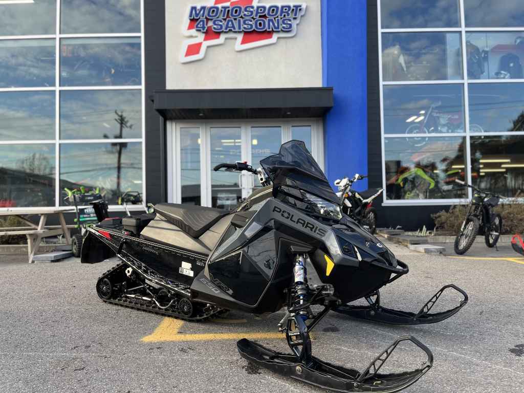 Motoneige Polaris  2021 à vendre