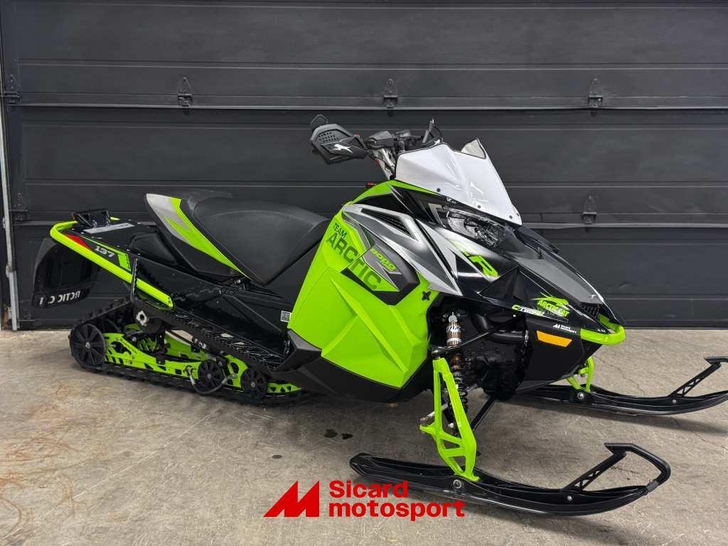 Motoneige Arctic Cat 2019 à vendre