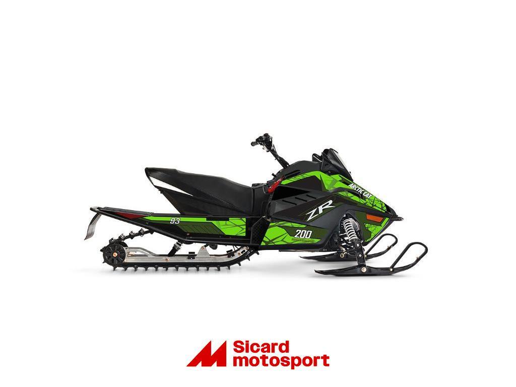 Motoneige Arctic Cat 2025 à vendre