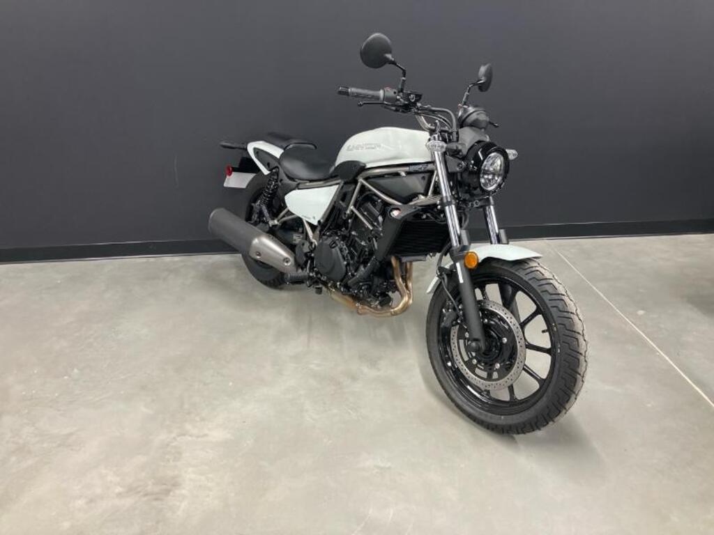 Moto routière/cruiser Kawasaki  2024 à vendre