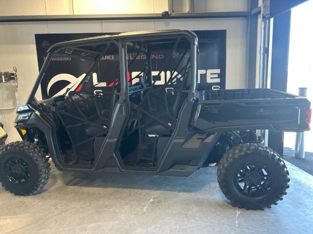 Side by Sides ATV Can-Am Defender 2025 à vendre