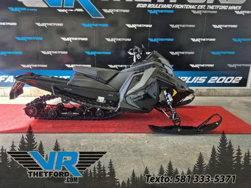 Snowmobile Polaris  2025 à vendre