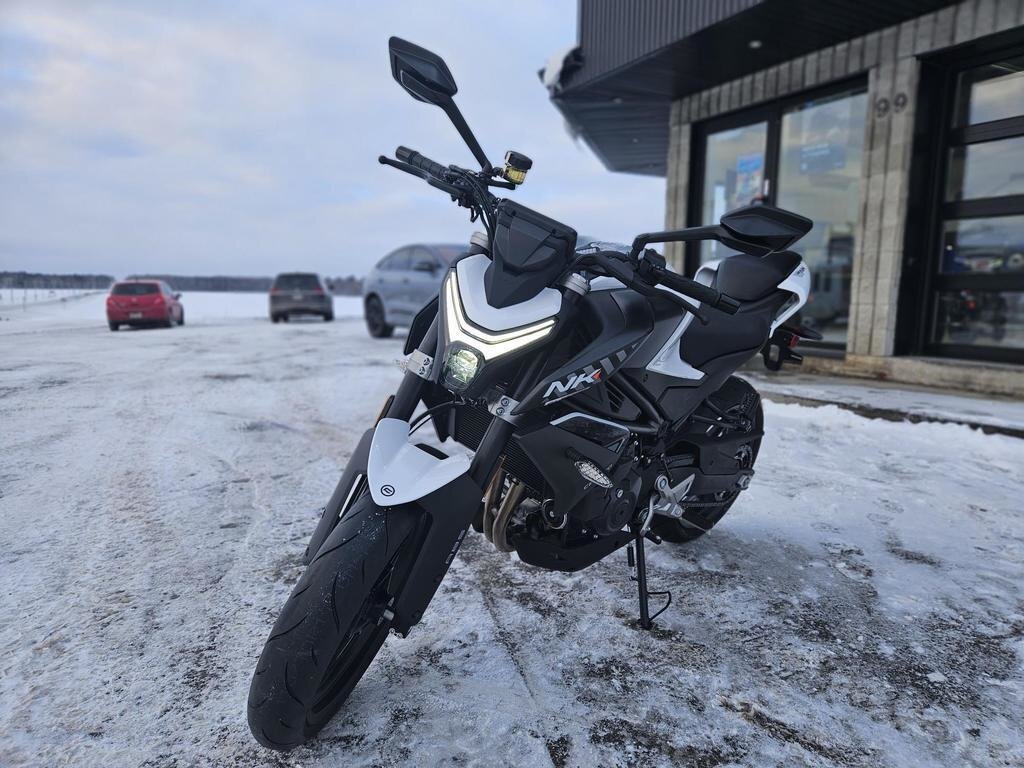 Moto routière/cruiser CFMOTO 2024 à vendre