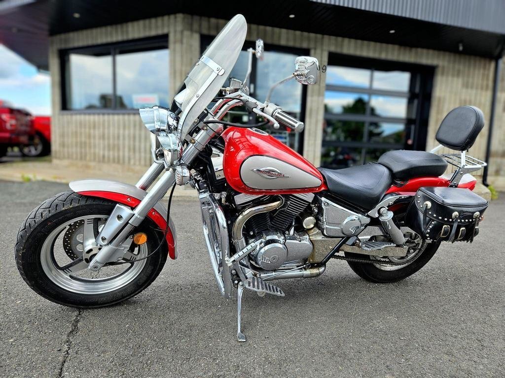 Moto routière/cruiser Suzuki  1998 à vendre