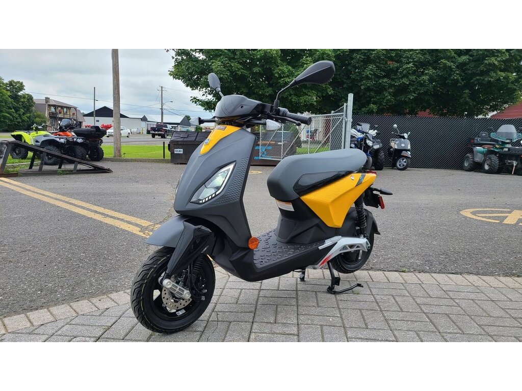 Scooter Piaggio 2022 à vendre