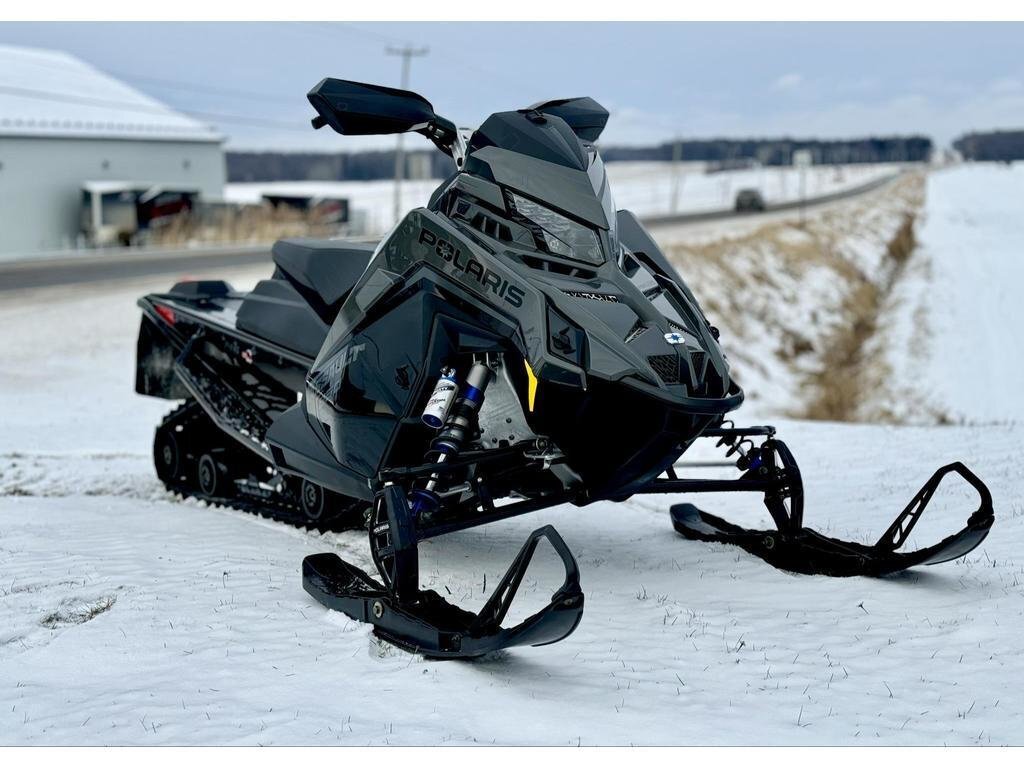 Motoneige Polaris  2025 à vendre