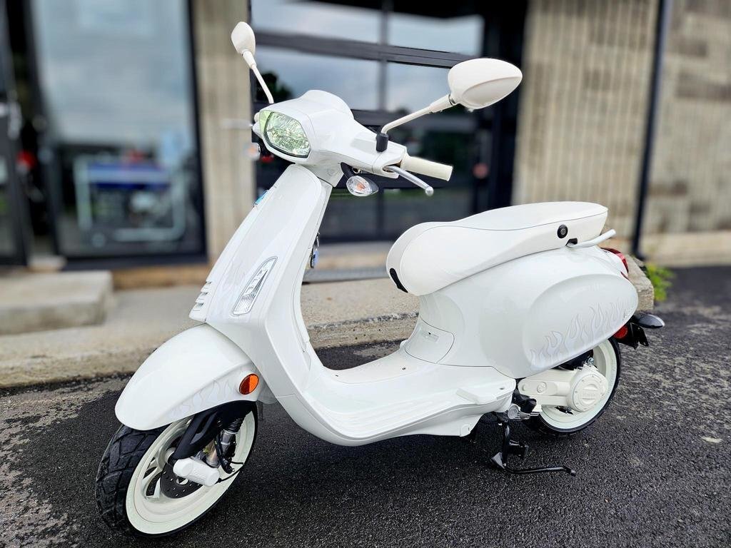 Scooter Vespa 2022 à vendre