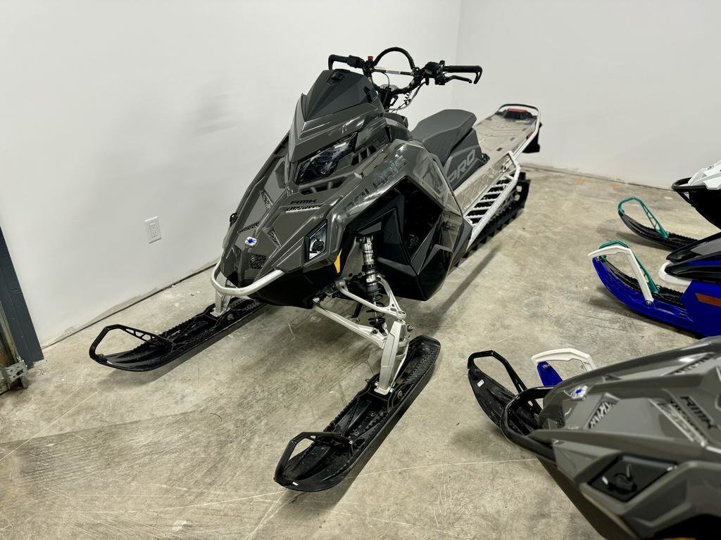Motoneige Polaris 2024 à vendre