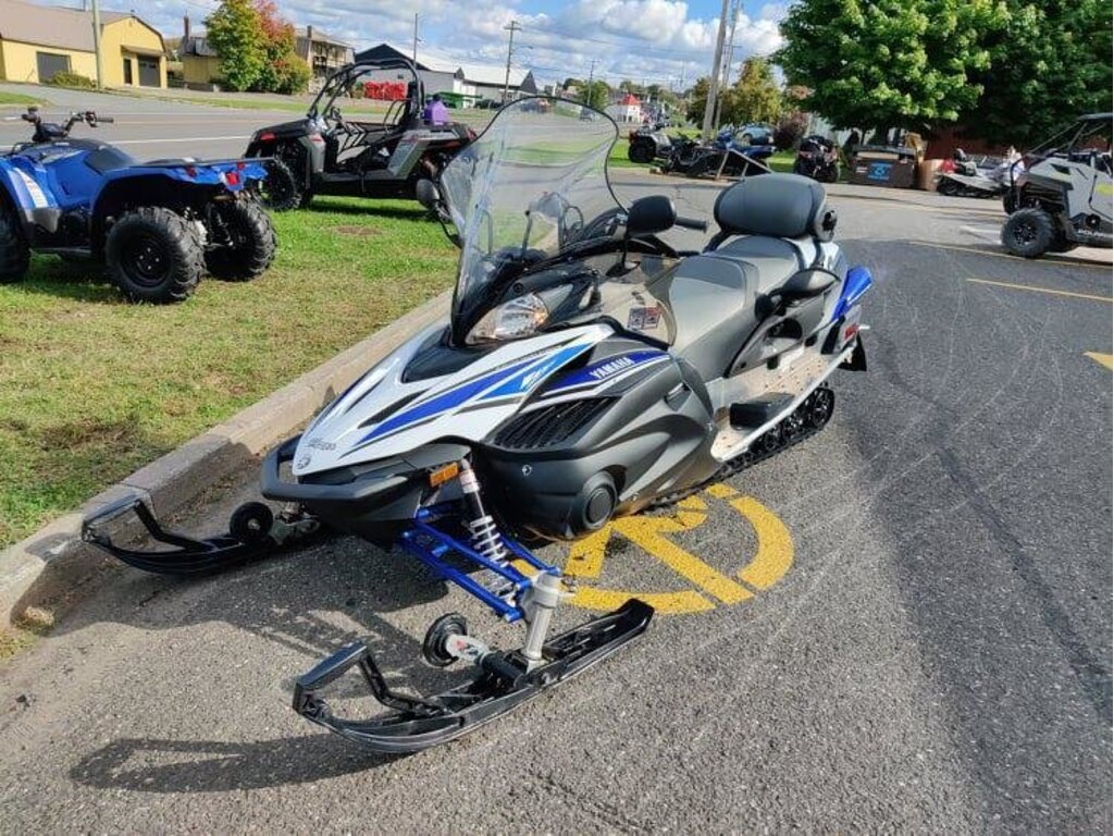 Motoneige Yamaha 2018 à vendre