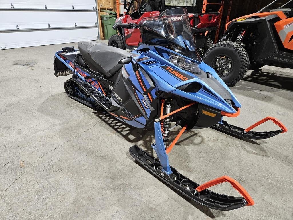 Motoneige Yamaha 2022 à vendre