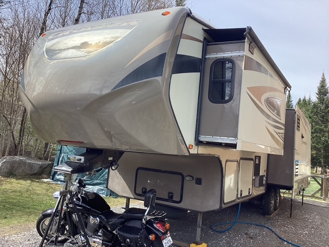 Caravane à sellette Crossroads Cruiser 2013 à vendre