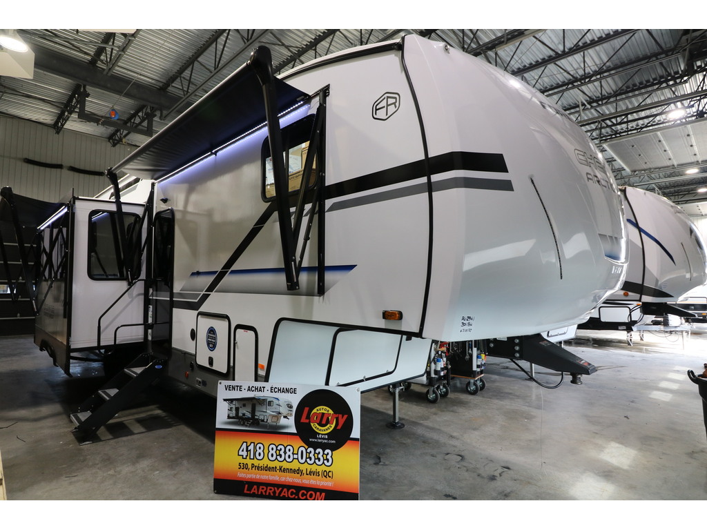 Caravane à sellette Arctic Wolf 2025 à vendre