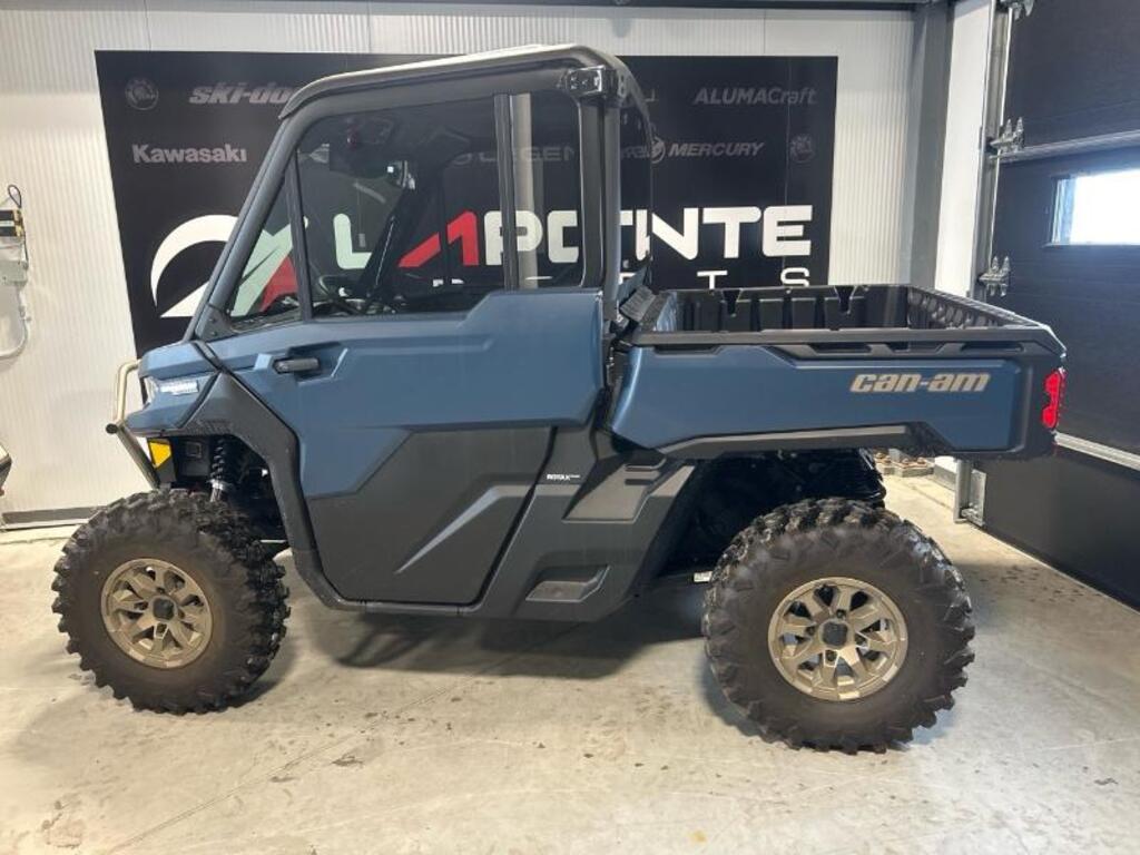 Side by Sides ATV Can-Am Defender 2025 à vendre
