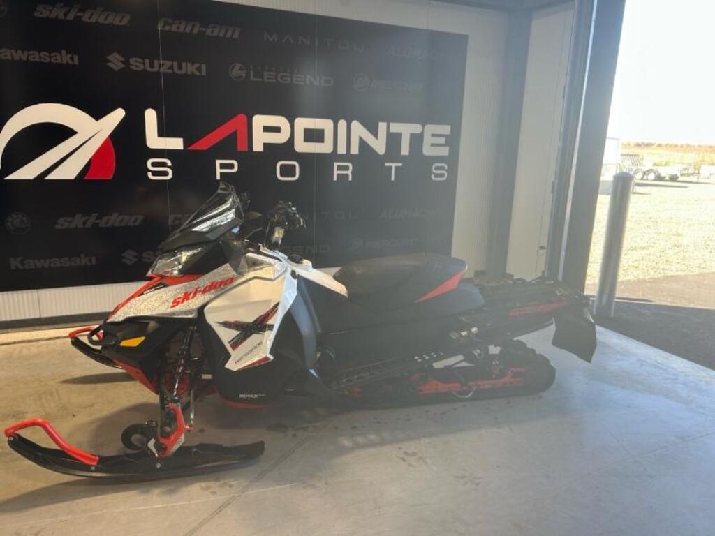 Motoneige Ski-Doo  2016 à vendre