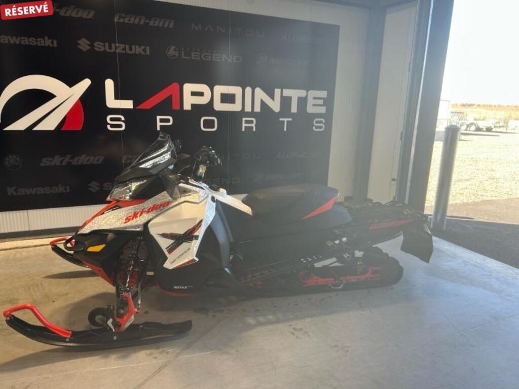 Motoneige Ski-Doo 2016 à vendre