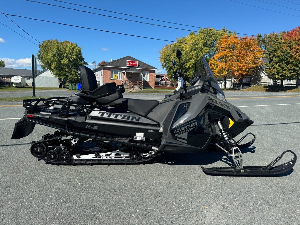 Motoneige Polaris 2025 à vendre