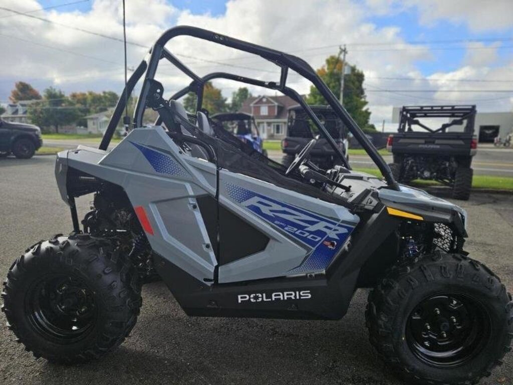 VTT Côte-à-côte Polaris RZR 200 EFI 2025 à vendre