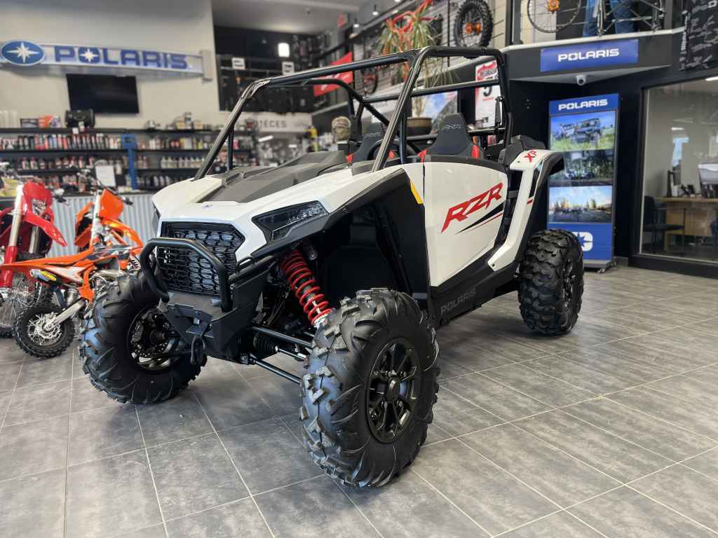 Side by Sides ATV Polaris RZR 2024 à vendre