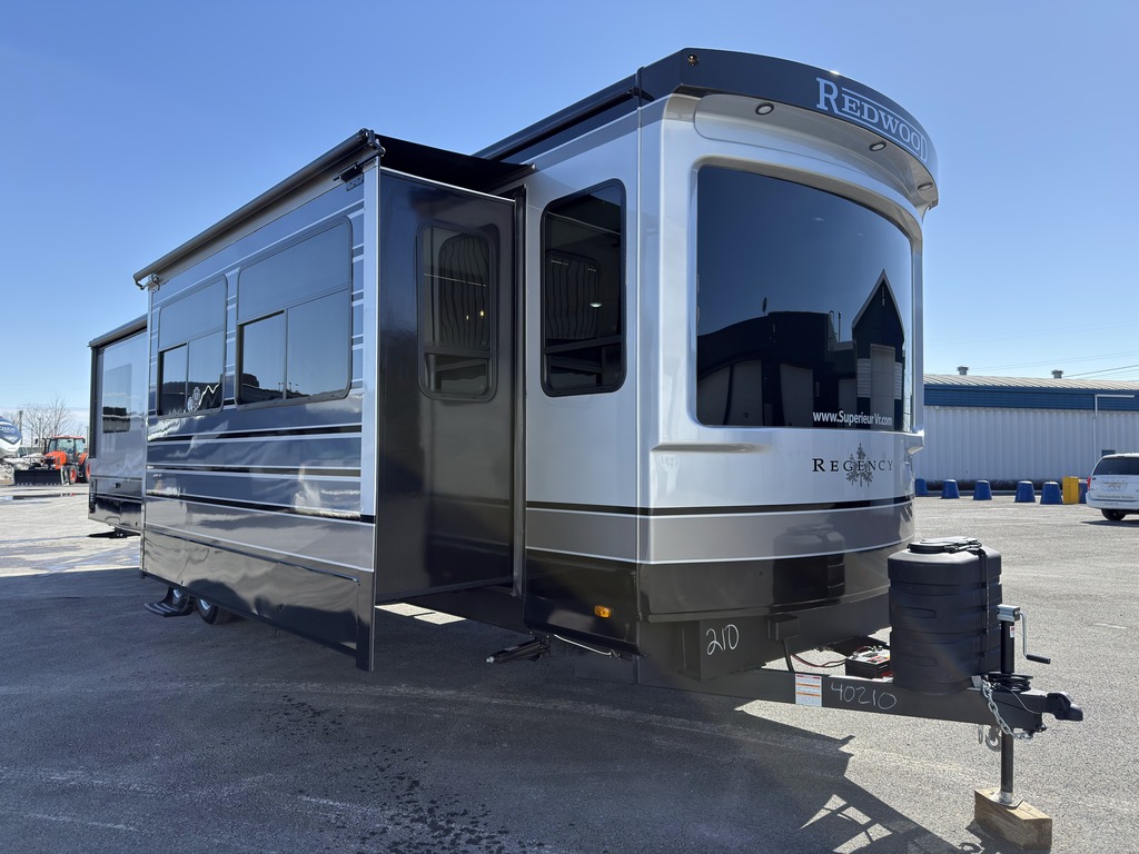 Roulotte de parc Crossroads RV 2025 à vendre