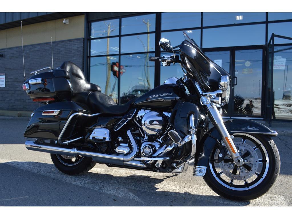 Moto tourisme Harley-Davidson 2015 à vendre