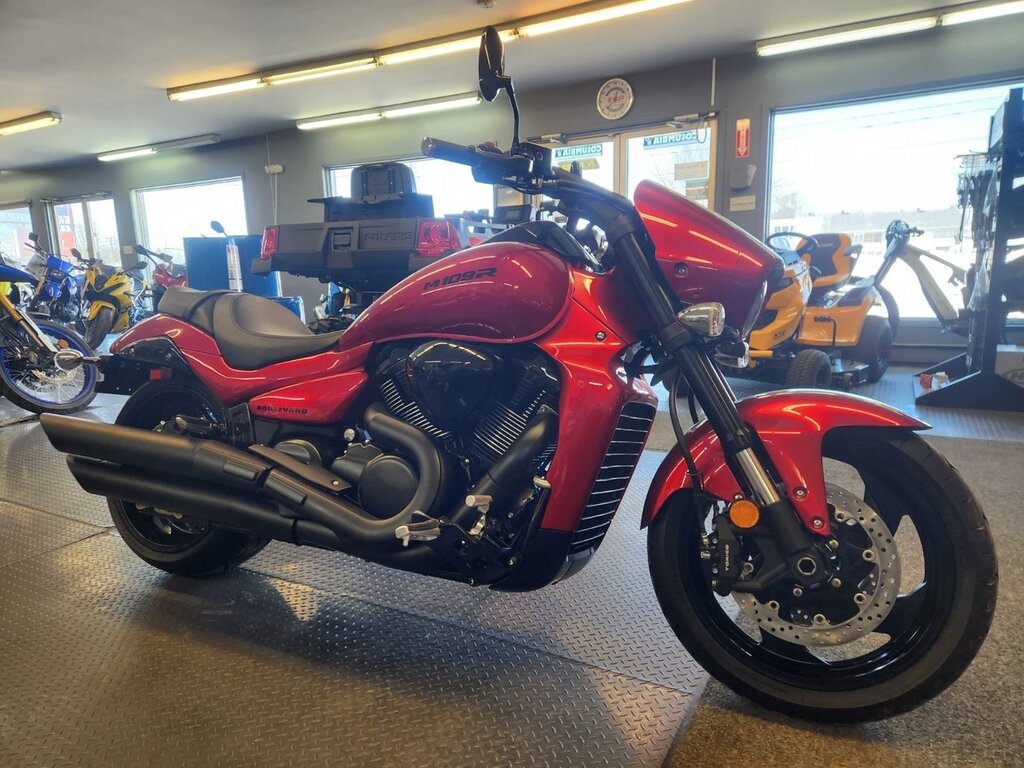 Moto routière - Moto cruiser Suzuki  2024 à vendre