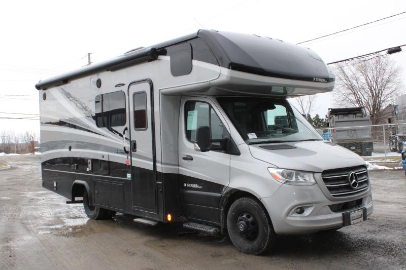 Class C Motorhome Dynamax  2025 à vendre