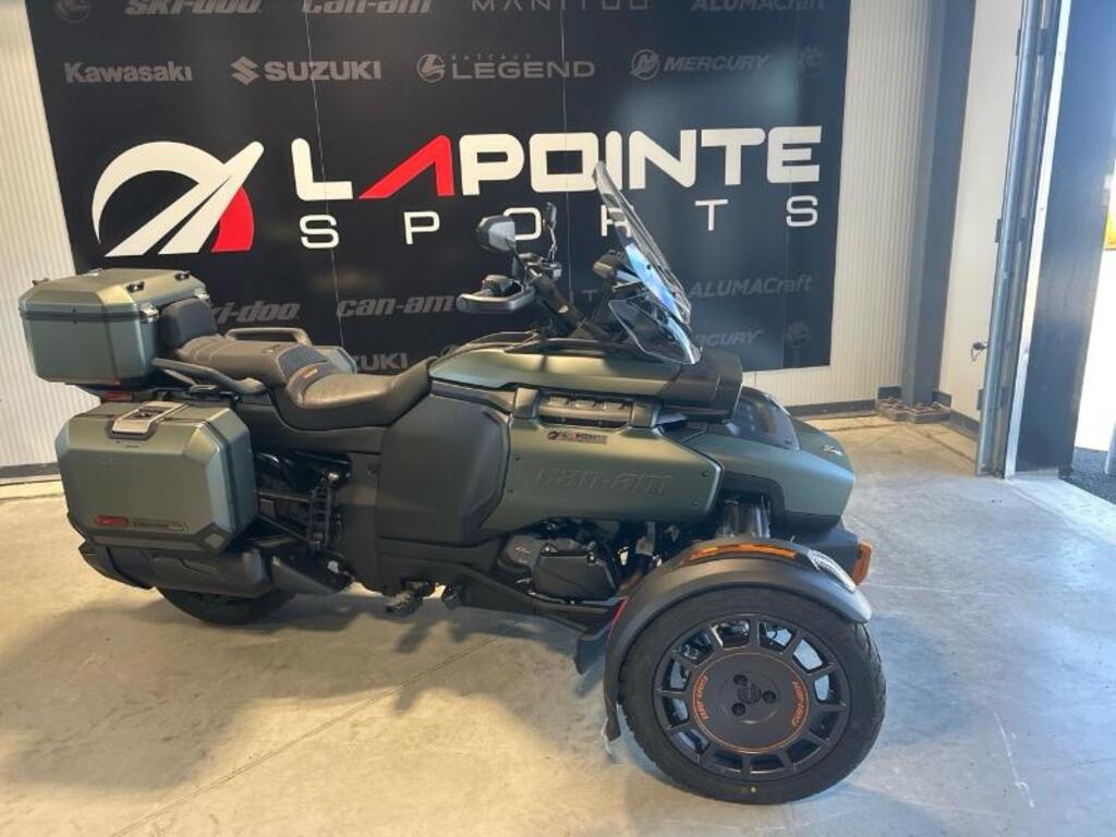 Three-Wheeled Motorcycle Can-Am  2025 à vendre