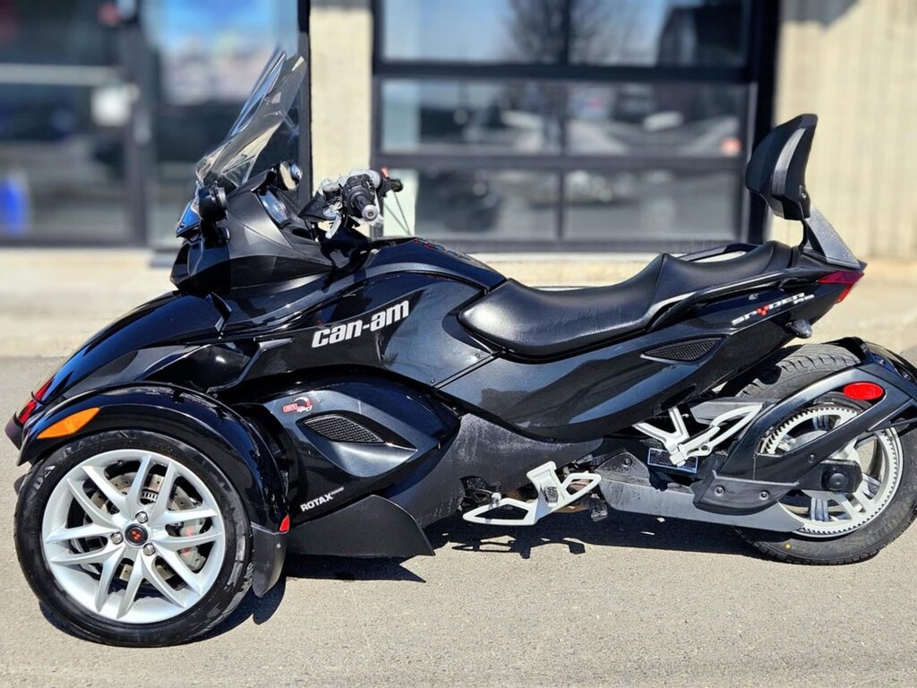 Three-Wheeled Motorcycle Can-Am  2015 à vendre