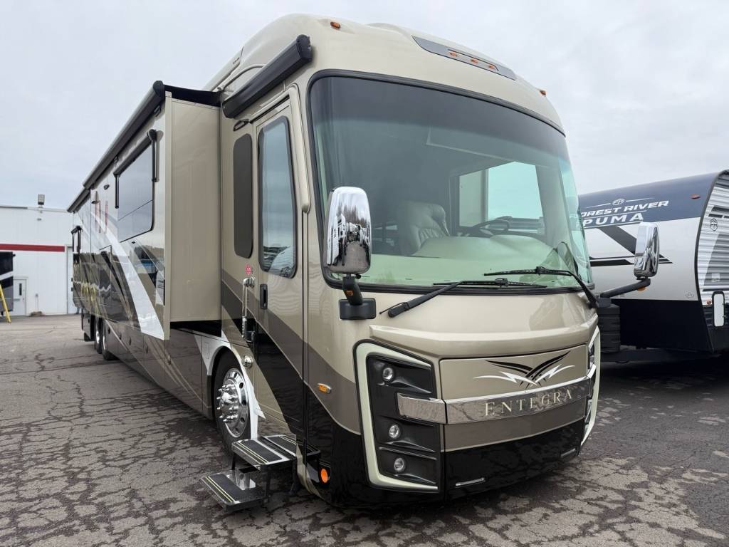 VR Classe A Entegra Coach  2017 à vendre