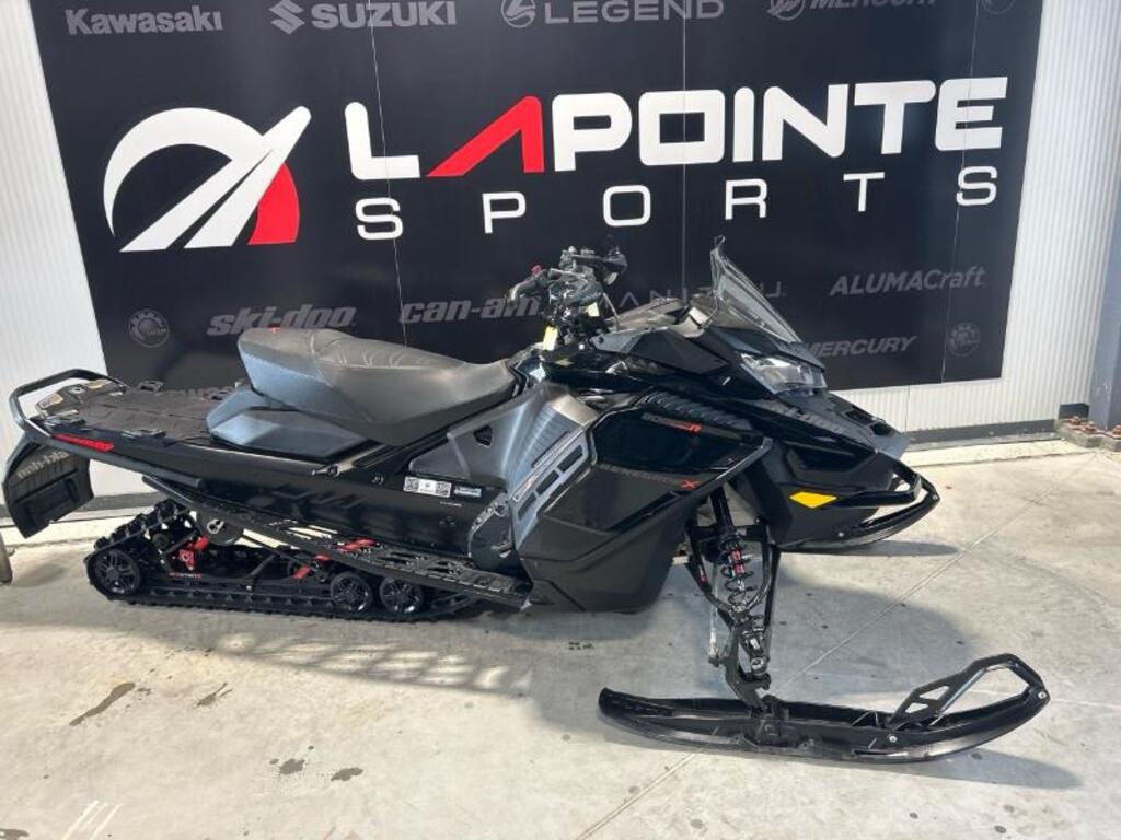 Motoneige Ski-Doo 2022 à vendre