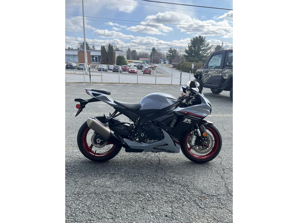 Moto sport Suzuki  2023 à vendre