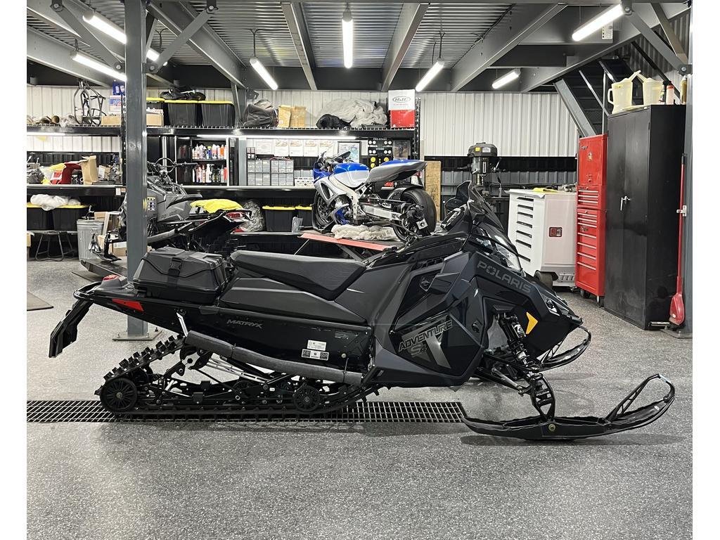 Motoneige Polaris INDY AVENTURE S4 2023 à vendre