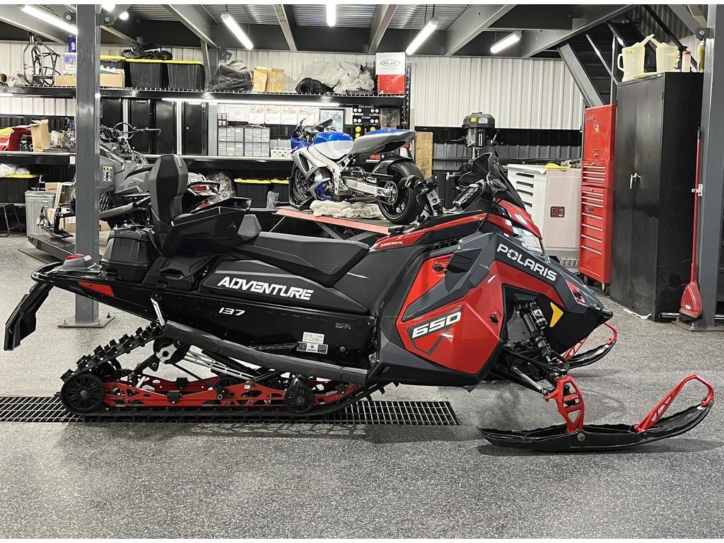Snowmobile Polaris 650 INDY ADVENTURE 137 2024 à vendre