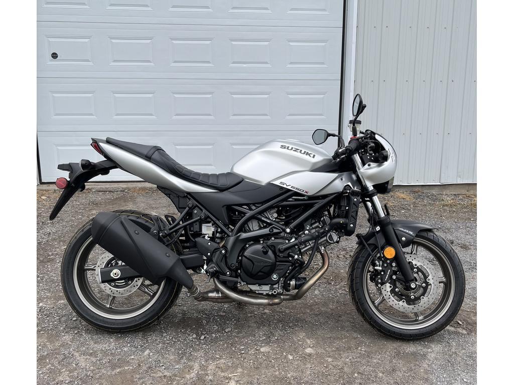 Moto tourisme Suzuki 2024 à vendre