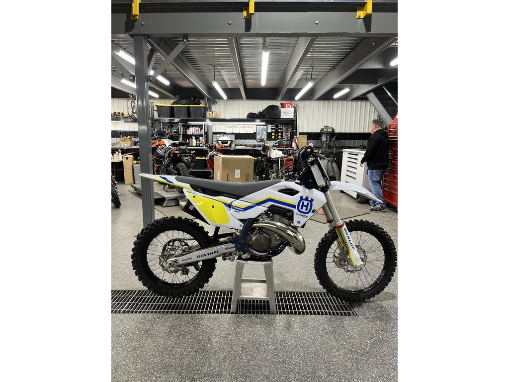 Motocross  Husqvarna  2023 à vendre