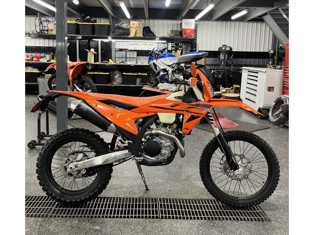 Moto double usage KTM 2025 à vendre