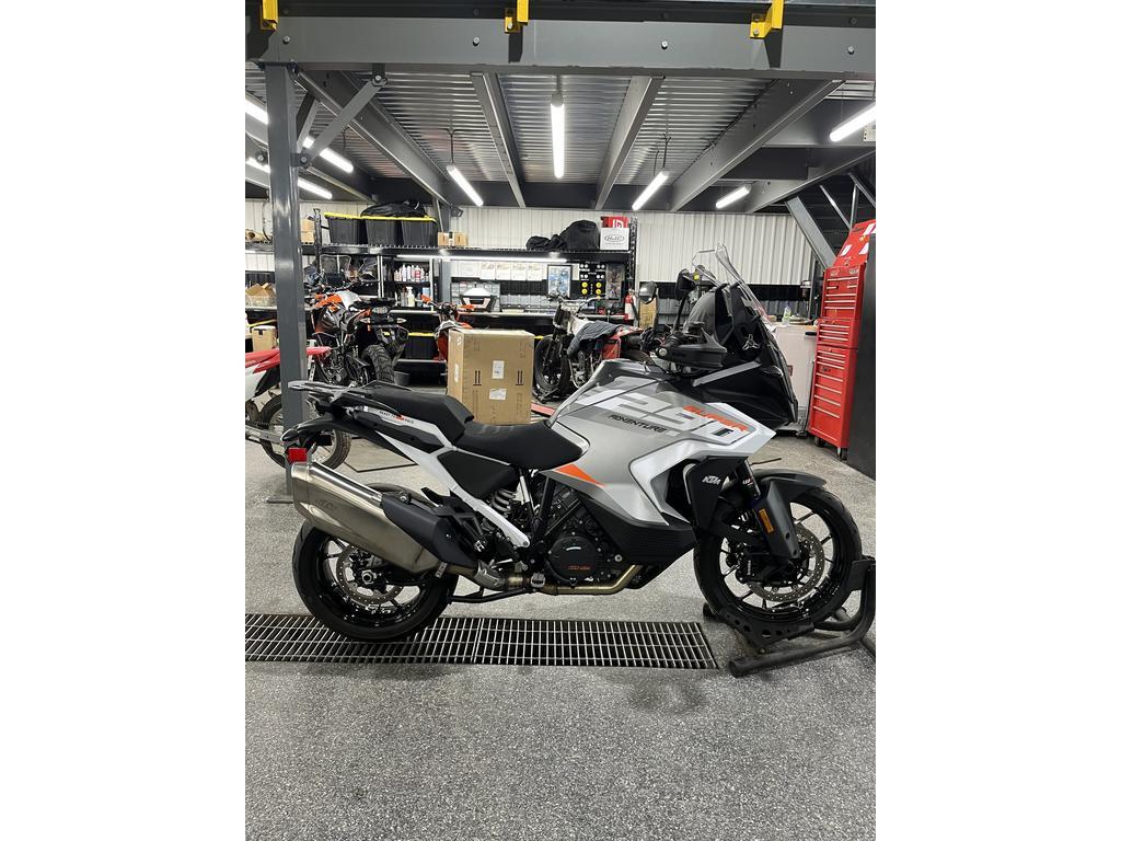 Moto double usage KTM 2024 à vendre